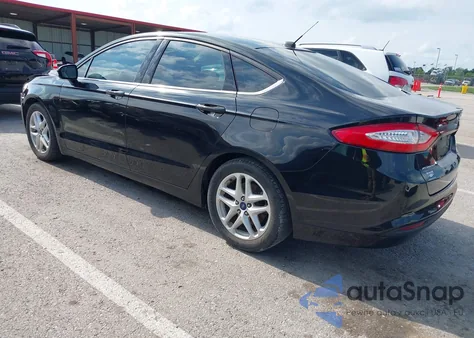 2015 Ford Fusion Se z USA, uszkodzony, nr VIN 1FA6P0H78F5123683